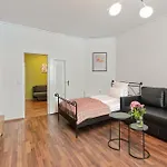 33 I Und N Mitte * Berlín