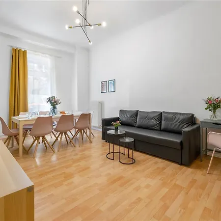 33 I Und N Mitte Apartament