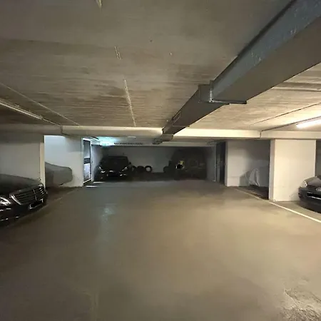 33 I Und N Mitte Apartament