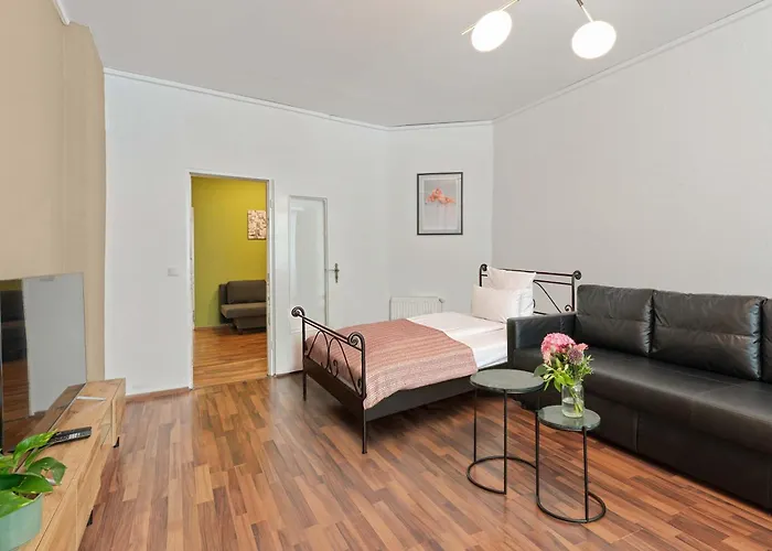 33 I Und N Mitte * Berlin