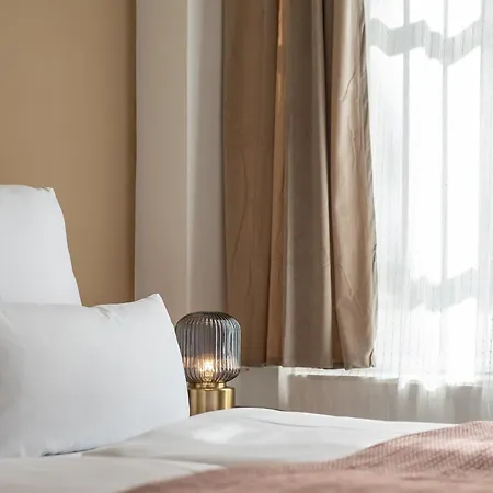 33 I Und N Mitte * Berlin